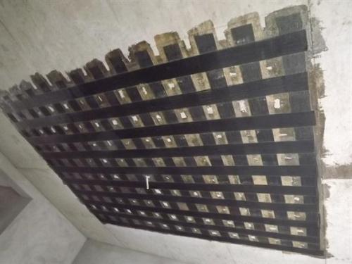裕安楼板加固